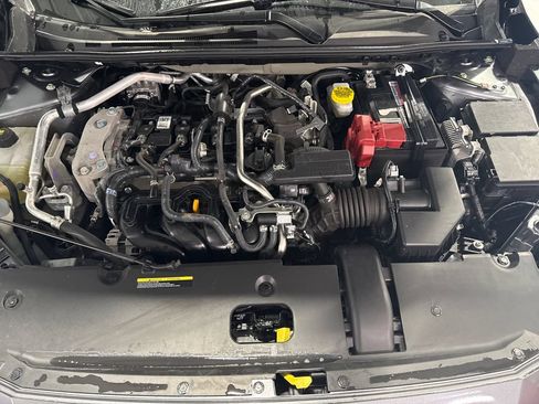 Used 2025 Nissan Sentra SV FWD image 38