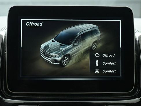 Used 2018 Mercedes-Benz GLS 550 4MATIC w/ Driver Assistance Package image 37