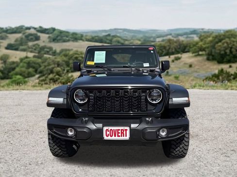 Used 2024 Jeep Wrangler Unlimited Sport AWD/4WD image 2
