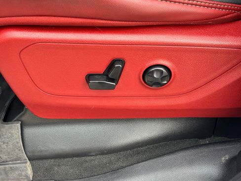 Used 2019 RAM 1500 Rebel AWD/4WD image 22
