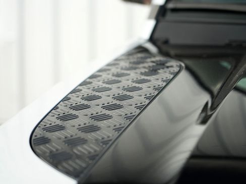 Used 2023 Land Rover Defender 110 X image 64