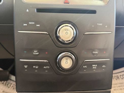 Used 2017 Ford Flex SEL w/ Equipment Group 202A FWD image 16