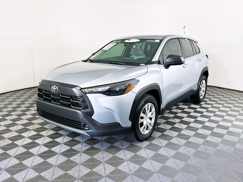 Used 2026 Toyota Corolla Cross L FWD image 7