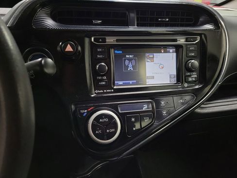 Used 2019 Toyota Prius C FWD image 14