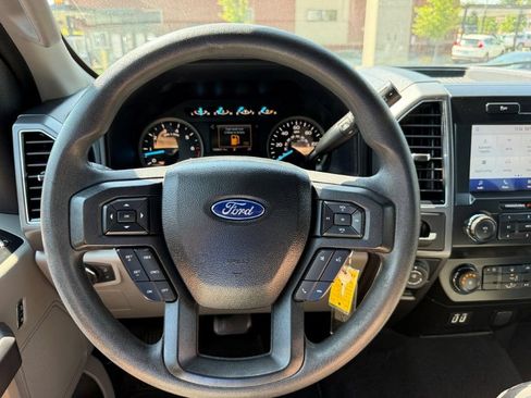 Used 2020 Ford F150 XLT w/ Trailer Tow Package RWD image 29