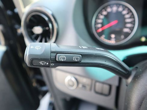 Used 2024 Mercedes-Benz Sprinter 2500 image 21