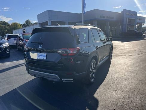 Used 2023 Honda Pilot Elite image 7