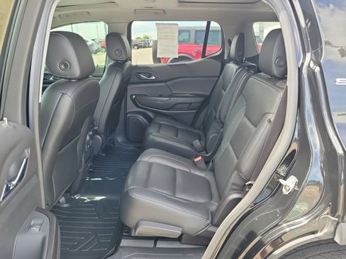 Used 2019 GMC Acadia SLT w/ Black Edition FWD image 12