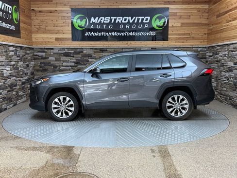 Used 2021 Toyota RAV4 XLE Premium AWD/4WD image 6