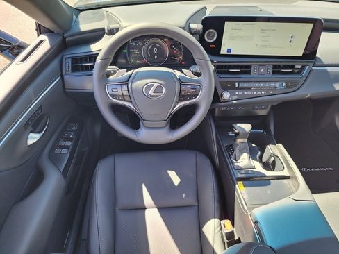 Certified 2025 Lexus ES 300h F Sport w/ Accessory Package (Z1) image 3