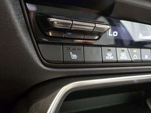 Certified 2025 MAZDA CX-90 3.3 Turbo w/ Preferred Package image 27