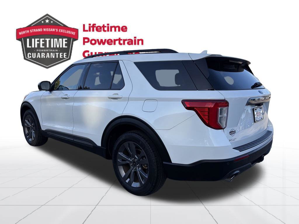 Used 2023 Ford Explorer XLT w/ Equipment Group 202A RWD image 5