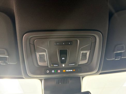 New 2026 GMC Sierra 2500 SLT AWD/4WD image 15