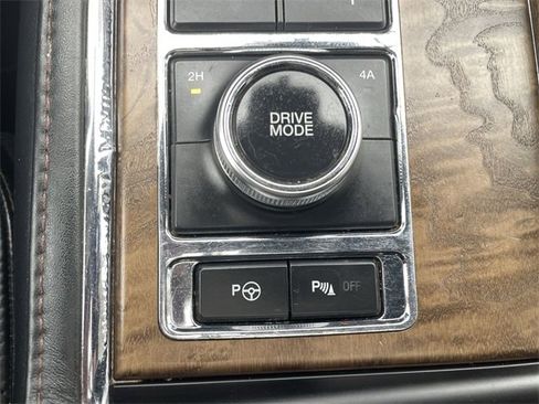 Used 2020 Ford Expedition Max Platinum image 18