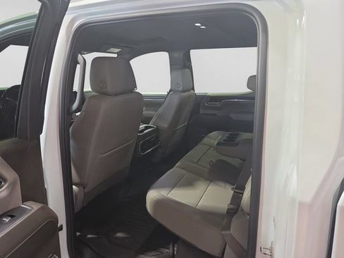 Used 2022 GMC Sierra 1500 SLT w/ SLT Premium Plus Package AWD/4WD image 9