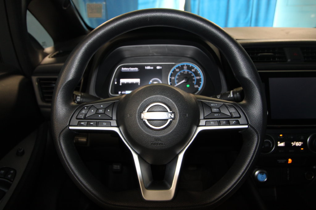 Used 2025 Nissan Leaf S FWD image 11