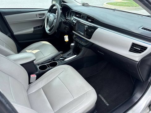 Used 2014 Toyota Corolla LE FWD image 14