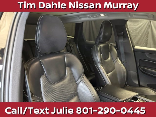 Used 2023 Volvo XC60 B5 Ultimate w/ Climate Package AWD/4WD image 16