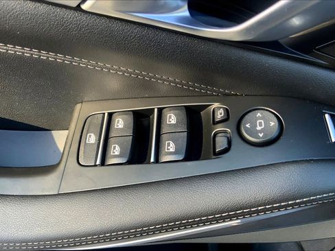 Used 2024 BMW X5 xDrive40i w/ Premium Package image 68