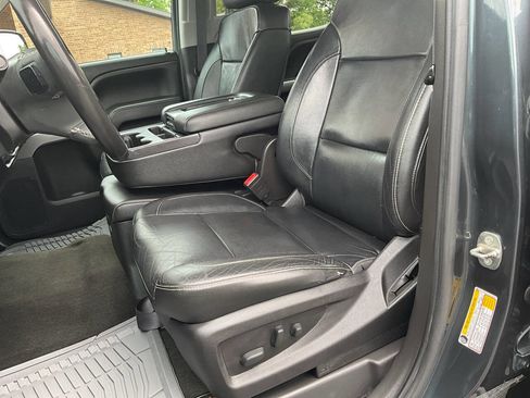 Used 2018 Chevrolet Silverado 1500 LT w/ All Star Edition AWD/4WD image 9