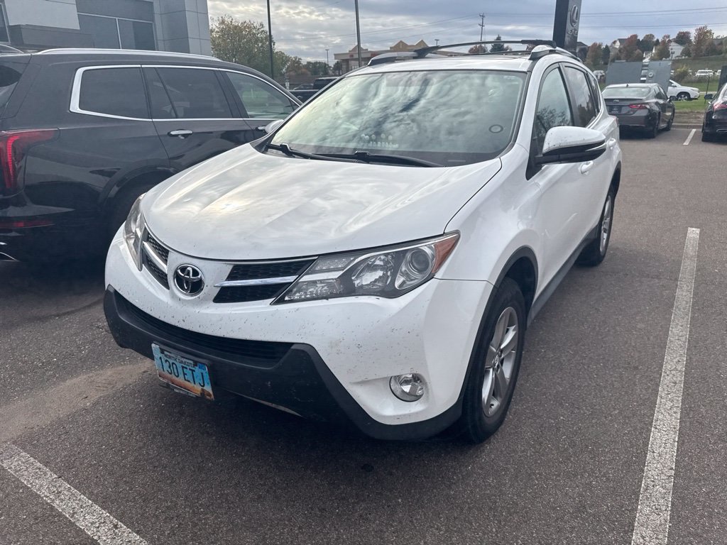 Used 2015 Toyota RAV4 XLE FWD image 2