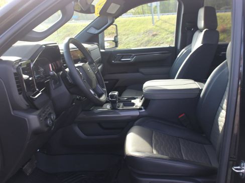 Used 2024 Chevrolet Silverado 1500 ZR2 w/ ZR2 Bison Edition AWD/4WD image 19