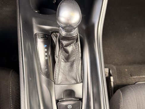 Used 2018 Toyota C-HR XLE FWD image 27