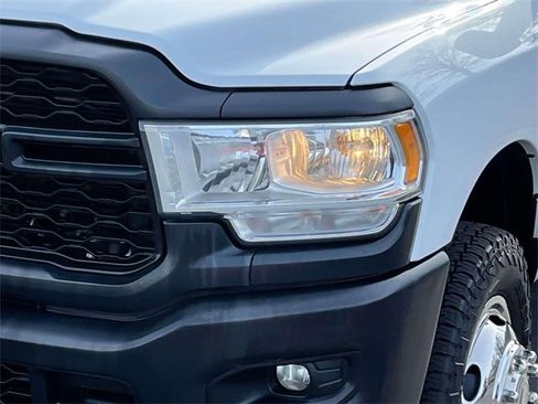 Used 2021 RAM 3500 Tradesman w/ Chrome Appearance Group image 10