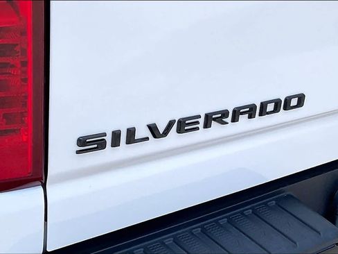 Used 2024 Chevrolet Silverado 2500 Custom w/ Custom Convenience Package AWD/4WD image 30