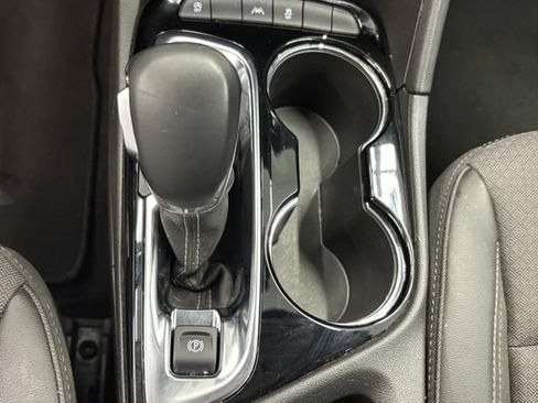 Used 2025 Buick Encore GX Preferred FWD image 32