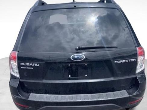 Used 2011 Subaru Forester 2.5X Premium AWD/4WD image 4