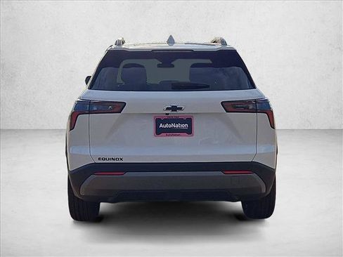 New 2026 Chevrolet Equinox LT w/ Midnight Edition FWD image 8