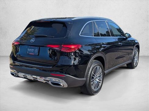 New 2026 Mercedes-Benz GLC 300 image 2