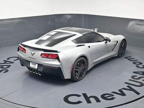 Used 2016 Chevrolet Corvette Stingray Coupe w/ Carbon Flash Badge Package image 32