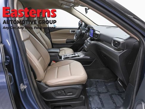 Used 2020 Ford Explorer XLT w/ Equipment Group 202A RWD image 24