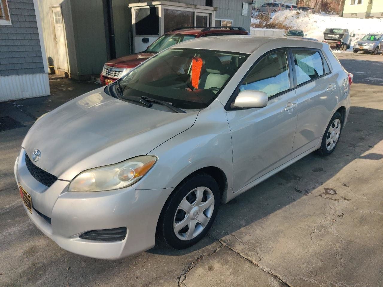 Used 2009 Toyota Matrix FWD image 2