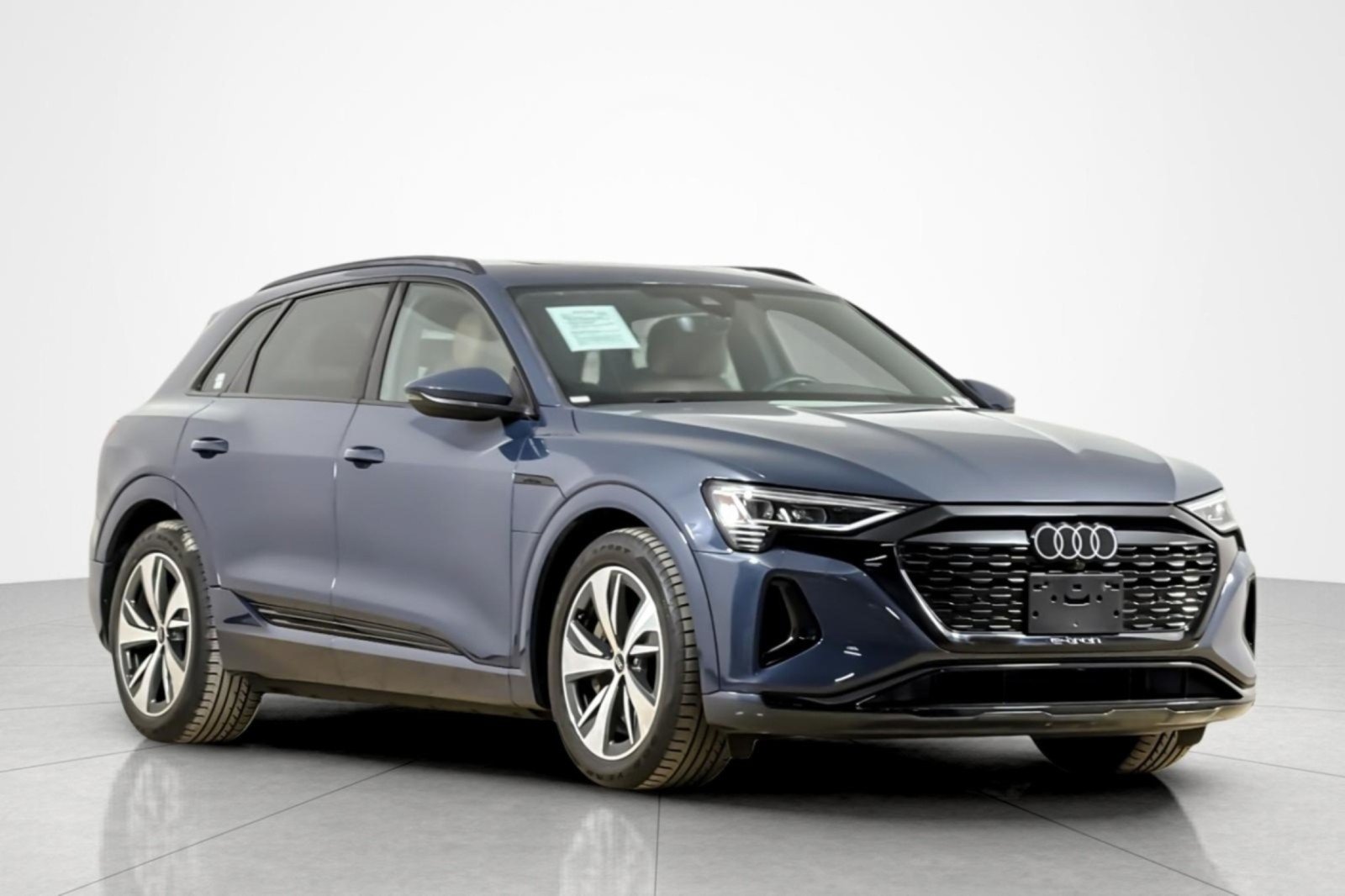 Used 2024 Audi Q8 e-tron Premium AWD/4WD image 7
