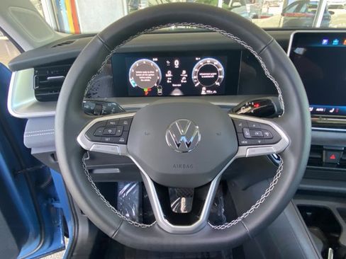 New 2026 Volkswagen Tiguan SE AWD/4WD image 25