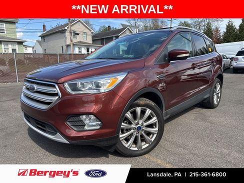 Used 2018 Ford Escape Titanium w/ Ford Safe & Smart Package image 1