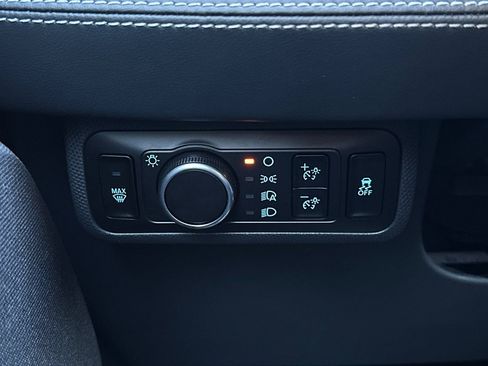 New 2026 Ford Mustang Mach-E Select image 27