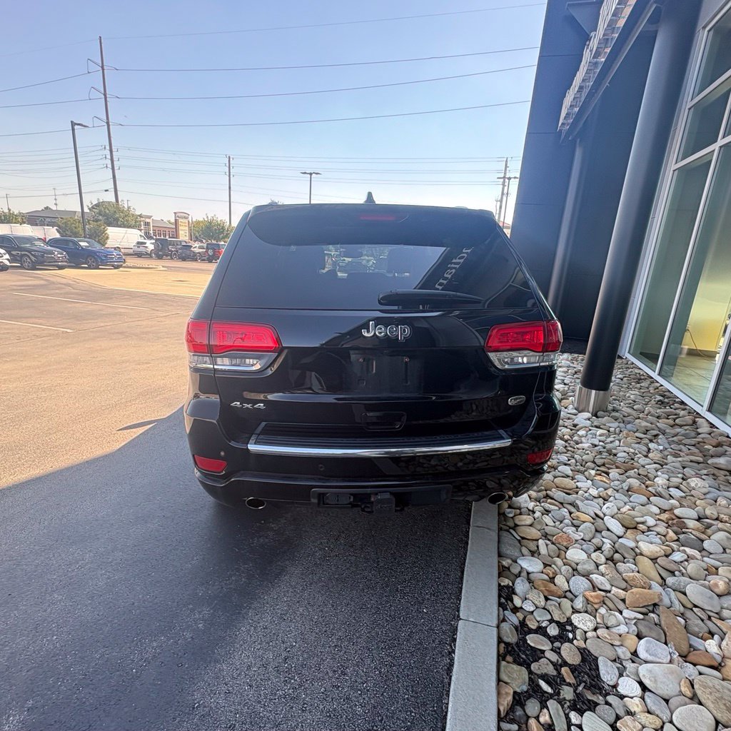 Used 2021 Jeep Grand Cherokee Overland AWD/4WD image 7