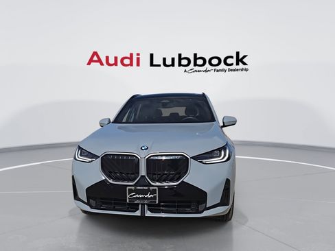 Used 2025 BMW X3 xDrive30i image 3