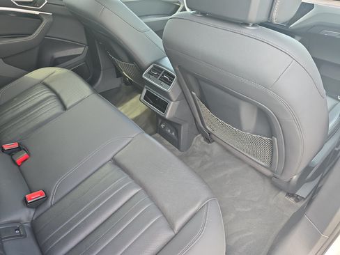 Used 2020 Audi e-tron Premium Plus AWD/4WD image 11