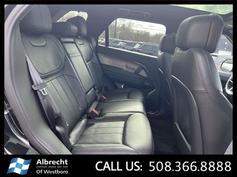 Used 2025 Land Rover Range Rover Sport SE image 18
