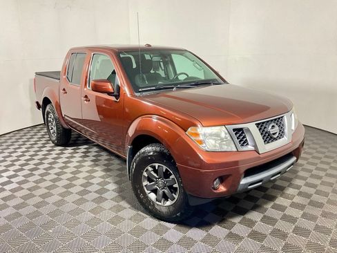 Used 2016 Nissan Frontier PRO-4X AWD/4WD image 9