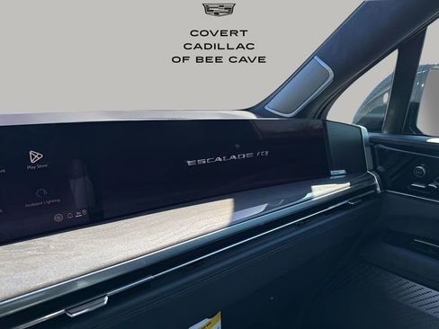 New 2026 Cadillac Escalade IQ Luxury 2 w/ LPO, Floor Liner Package image 40