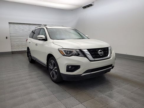 Used 2020 Nissan Pathfinder Platinum FWD image 13