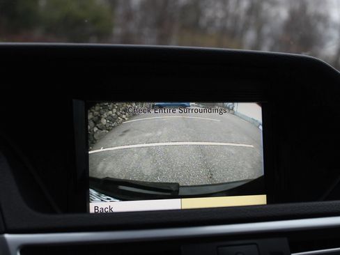 Used 2011 Mercedes-Benz E 550 4MATIC Sedan image 28