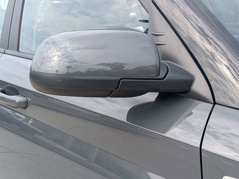 Used 2025 Hyundai Venue SEL FWD image 10