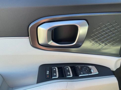 New 2026 Kia Sorento S FWD image 11